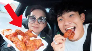 Wings Mukbang W/ My Mom!?! *v cards, first kiss, accidents*