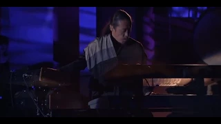 Kitaro - Theme From Silk Road (live in Yakushiji)