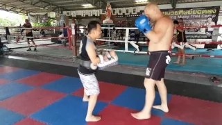 Kru Toy Sityodtong pad work for Sergey Kharitonov 2017