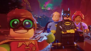 Robin scenes from The LEGO Batman Movie