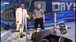 Bench Press Challenge Ryback Vs Mark Henry  WWE 29/03/13