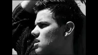 Taylor Lautner Sexy.wmv