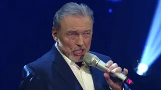 Karel Gott - Jdi za štěstím/Má první láska se dnes vdává (live, 2016)