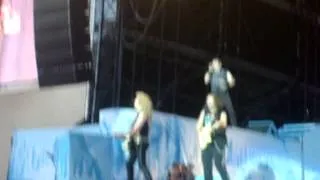 Iron Maiden - Run To The Hills (Graspop 2013)