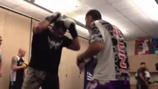 Minutes before the fight between Gabriel Gonzaga and Travis