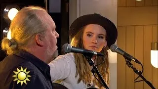 Moa Lignell och Plura - Old towns (Live) - Nyhetsmorgon (TV4)