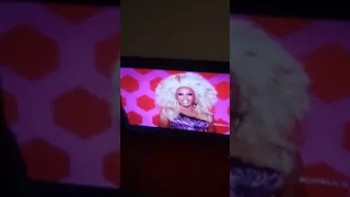 Brooke Lynn Hyde's vs Yvie Oddly lip sync reaction