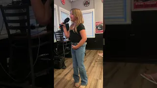 Lainey Wilson - Heart Like A Truck: Karaoke by Lily