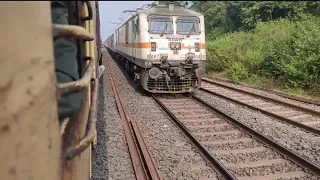 Crossing with 12358 Amritsar Kolkata Durgiana Express