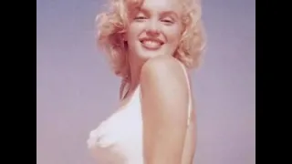 Marilyn Monroe - At the Hampton Beach 1958 RARE