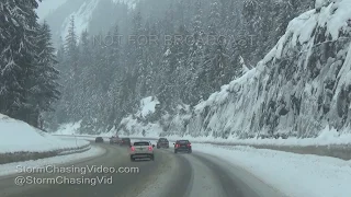 Snoqualmie Pass, WA Heavy Snow and slick conditions - 12/24/2016