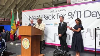 Mayor Garcetti calls L.A. Works "the most amazing organization" at 9/11 Day of Service!