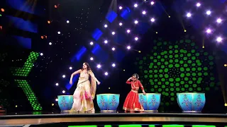 Nora Fatehi With Rupsa dance