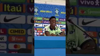 INVASÃO NA COLETIVA DA SELEÇÃO BRASILEIRA