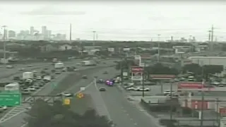 Deadly crash: Pedestrian hit, killed by vehicle on I-10 East at Federal Road, HPD says