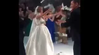Ксения Бородина танцует лезгинку с мужем