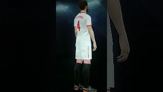 Sergio Ramos com uniforme Sevilla 23/24 criado pelo canal no pes 18.