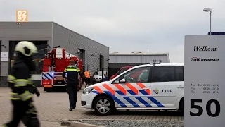 Spuitcabine in brand bij autobedrijf Mijdrecht - 0297.nl