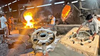 Incredible Hardworking it is Producing CI Castings Wheel Manufacturing Hard Work without Safety