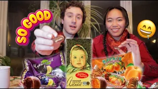 Canadians Taste Russian Sweets for the First Time