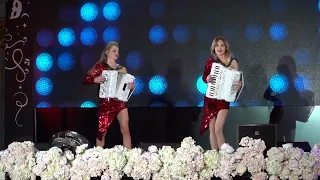 Sing,sing,sing  Benny Goodman! Дуэт Ларго!!! Самые красивые аккордеонистки России! Живой звук!!!