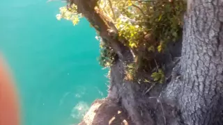 неудачный прыжок в воду