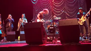 Samantha Fish, "Blood In The Water" and "Little Baby", Castle Theater, Bloomington IL, 5/17/18