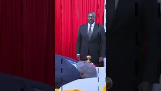 Deputy President Ruto Caught on Camera Laughing at Mwai Kibaki burial....