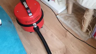 numatic nvq250 1998 commercial vacuum cleaner  vacuuming