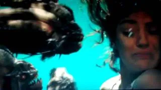 Piranha 3D trailer