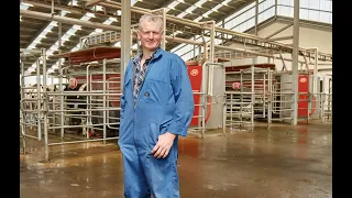 Hybrid Barn - Bruce Dinnington (English / New Zealand)