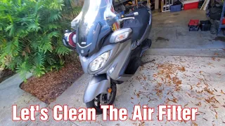 Suzuki Burgman Executive 650 2013-2018 Air Filter Cleaning
