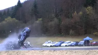 Incredible car crash simulation at 200 km h