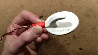 Testing a USB powered wall hook and a look inside.