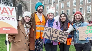 Junior doctor strikes: could you be a picket supervisor?