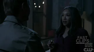 Eddie Talks to Future Iris | The Flash 9x12 [HD]