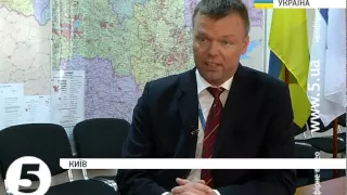 Хуг прокоментував ситуацію з підпалом машин ОБСЄ в Донецьку