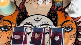 Czy on/ona aktualnie tęskni za Tobą? 💌❤️💔Co myśli i czuje wobec Ciebie? 🌟⚡️💥🔥Wybierz grupę, TAROT✨