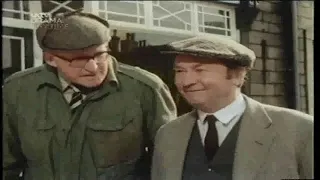 Last Of The Summer Wine S04E08 - The Bandit from Stoke On Trent