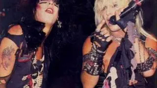 Motley Crue - Too Young To Fall In Love (live 1984) Boston