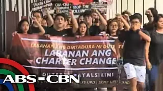 Bandila: Duterte, hinamon ng mga estudyante na harapin sila