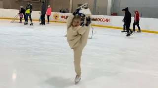 Классное вращение в крутом костюме от maxxiana kids!!! Figure skating!!!