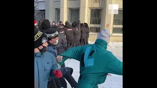 Челябинск: участники акции протеста прорвали полицейское оцепление