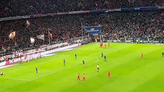 FC Bayern München players and fans celebrate Robert Lewandowski 3-2 goal vs. Paderborn