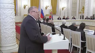 Жириновский говорит бред про Муму! Зал РЖЁТ!!! Путин до слёз.