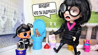 WENSDAY LOCKED THE TEACHER IN THE TOILET! THERE WILL BE NO CONTROL🤣 Funny school funny dolls LOL