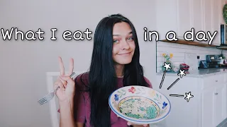 what I eat in a day *a realistic teenage diet*