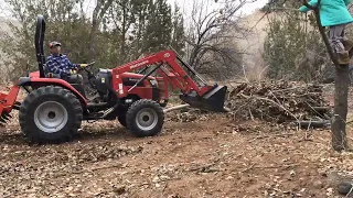 Mahindra 2638 doing the work!