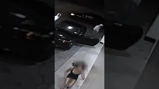 Young Woman Bravely Fights Back In Attempted Carjacking #Shorts