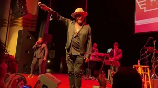 Howard Hewett performing This is for the Lover in You live @ Bethesda Blues and Jazz Supper Club.